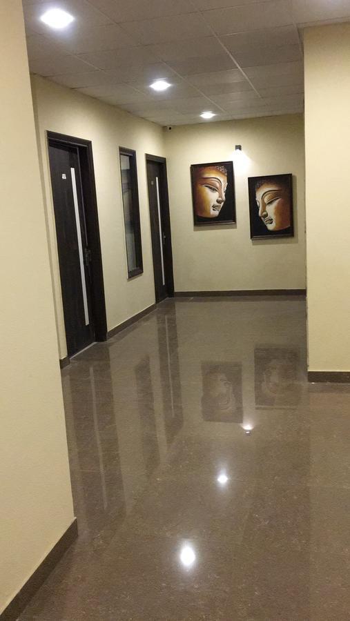 De Agya Paradise Hotell Ludhiana Exteriör bild
